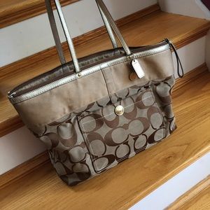 Authentic Coach tote